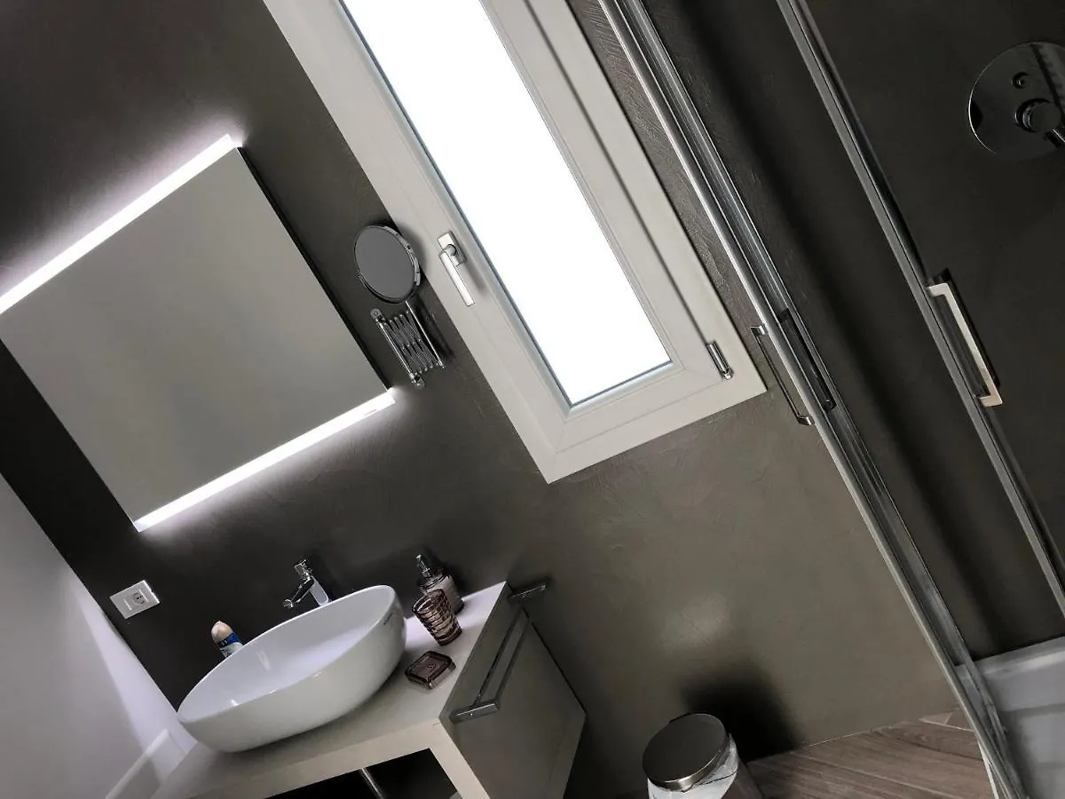 Padua Suite 0*, Padova
